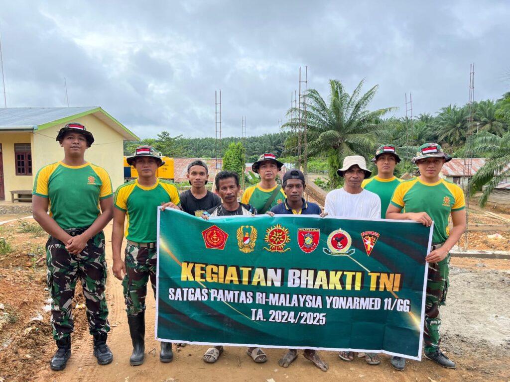 atgas Pamtas Yonarmed 11 Kostrad Bantu Bangun Rumah untuk Warga Kurang Mampu
