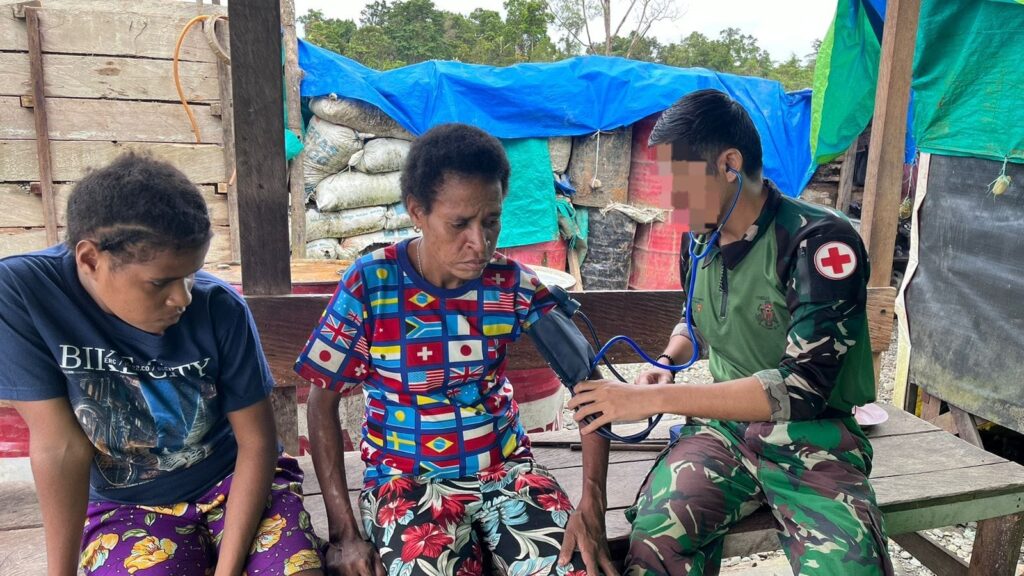 YANKES GRATIS MARINIR HABEMA BAHAGIAKAN WARGA