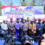 Warga Apresiasi Aksi Marinir dan Petugas Lainnya