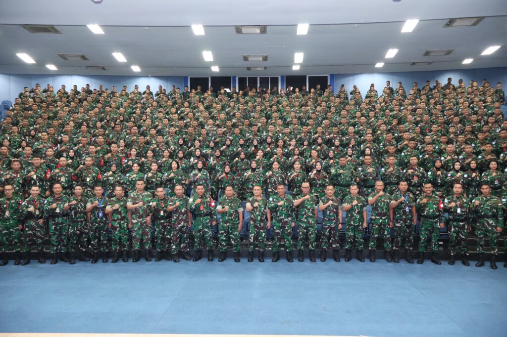 JAM KOMANDAN PMPP TNI KEPADA PESERTA PRATUGAS SATGAS TNI KONGA UNIFIL TA 2025