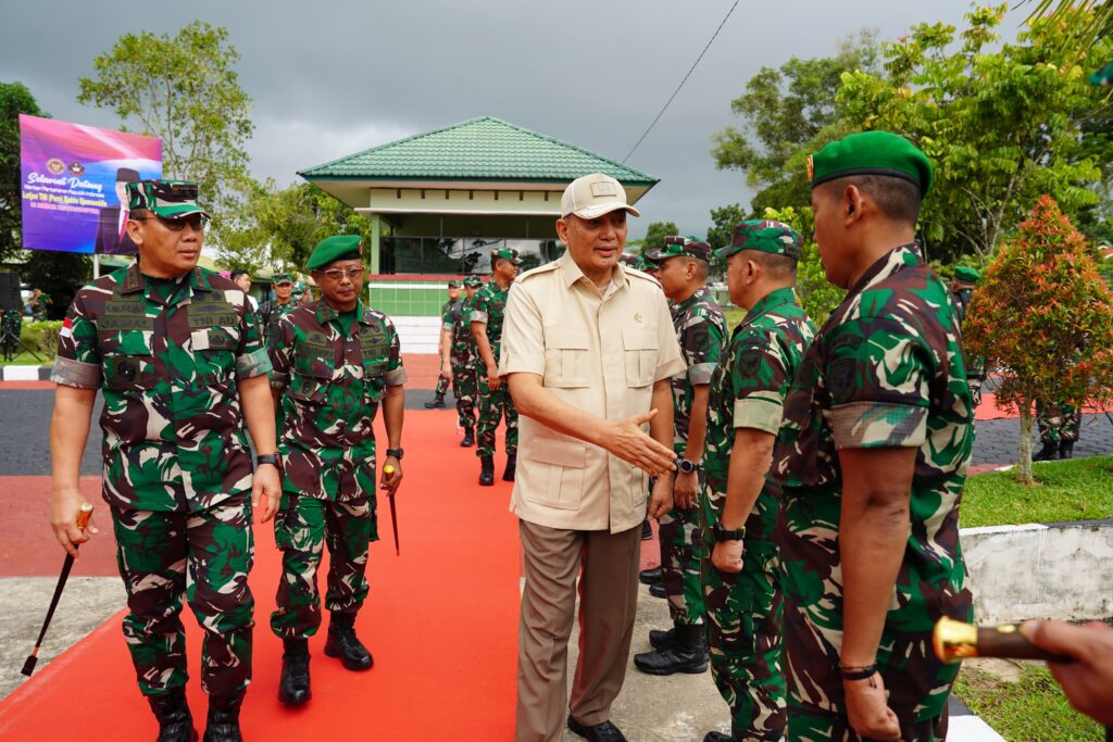 Pangdam Tanjungpura Dampingi Kunker Menteri Pertahanan
