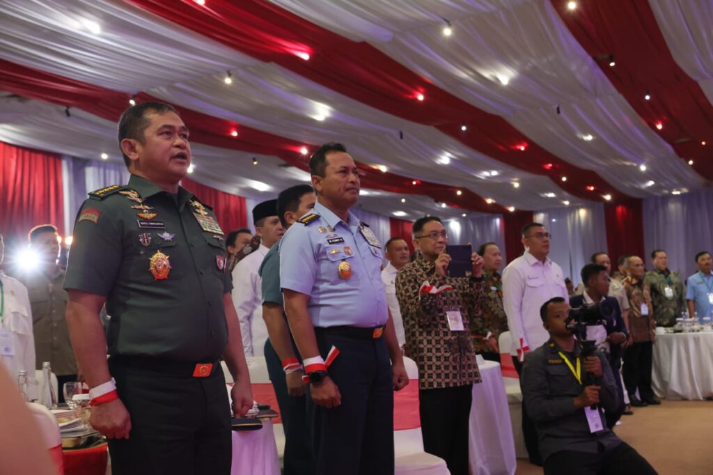 Kasad Hadiri Halal Bihalal Presiden dengan PPAD dan Keluarga Besar TNI